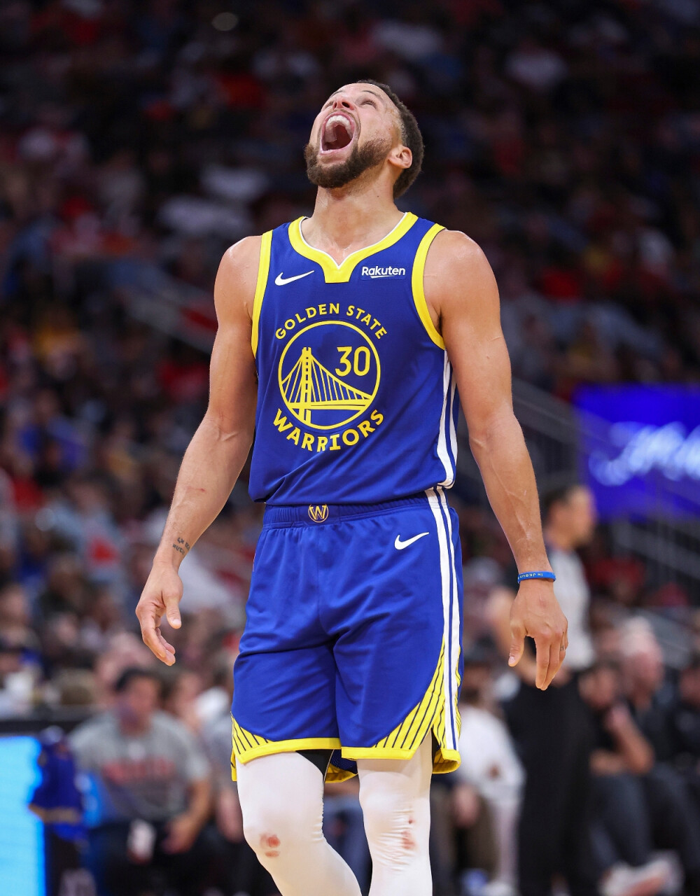 中场加强防 中场加强防