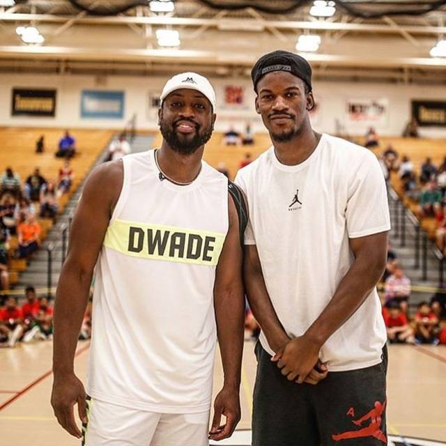 人兼具震慑 人兼具震慑